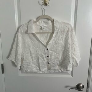 Cropped White Short Sleeve Button-Down Women's Top With White Floral Design